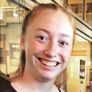 Meet your Posher, Michaela